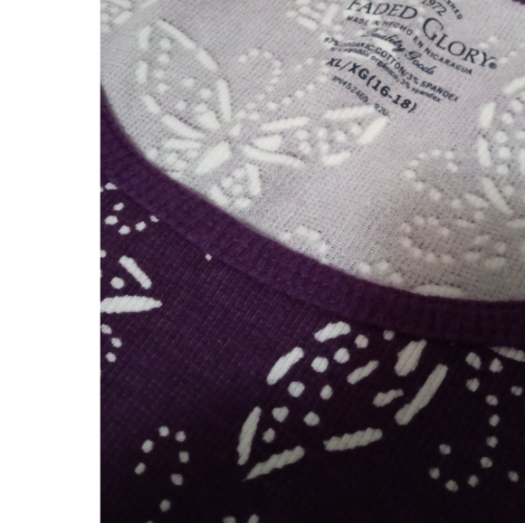 Tank Top Bundle - 3 Tanks - Nollie & Faded Glory. Medium 30" - Picture 7 of 8